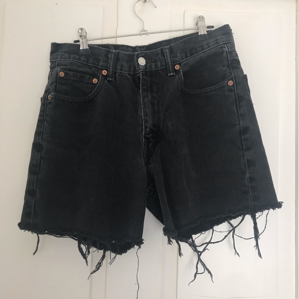 Levi’s high waisted black shorts